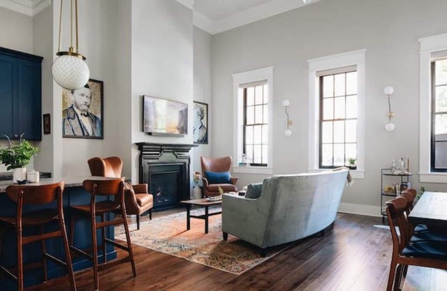 Ulysses Suites, Suite 303