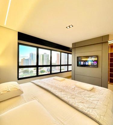 Um Luxo de Vista, Lindo Closet e Móveis Assinados