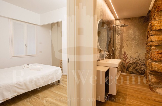 Un nido sull'Arena - Royal Welcome