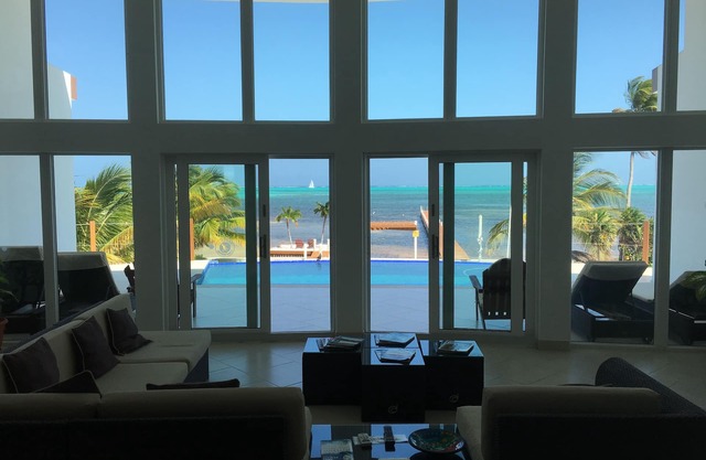 Unbelizeable Dreaming LTD aka Villa Ragazza Belize - SEE SPECIAL PRICING!
