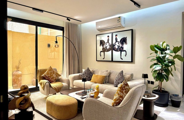 Unique Ap Next To KAFD