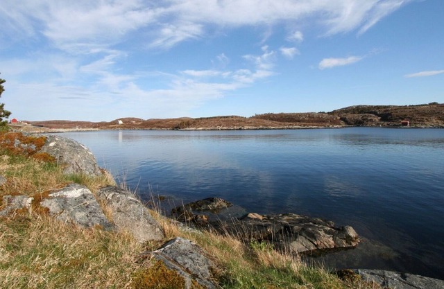 Unique location, very close to the sea.