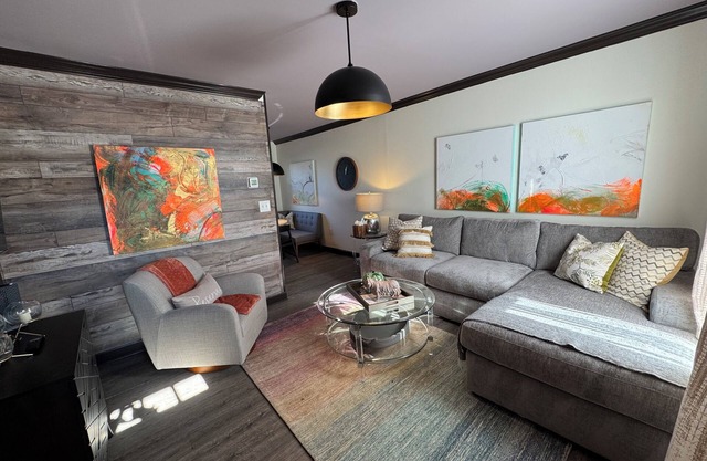 Unique, professionally designed amenity-rich 2-bedroom townhome in Uptown CLT