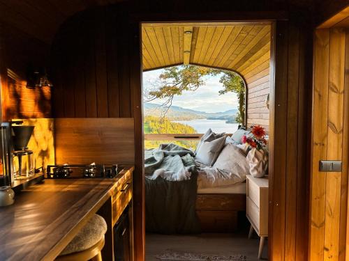 Unique stay with farm animals and stunning views Tiny House in Telemark
