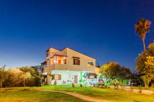 Unique Villa nearby Kalamata
