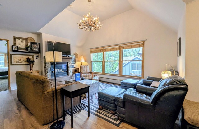 Unit in River Run Village, Walk to activities