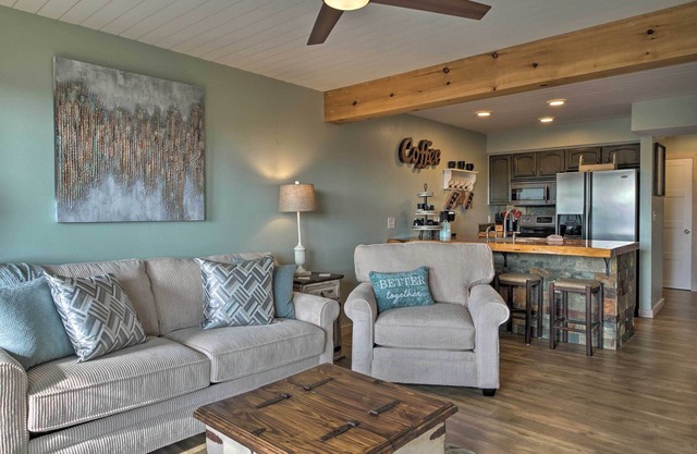 Unwind Fireside: Ozark Mtn Condo w/Resort Perks!