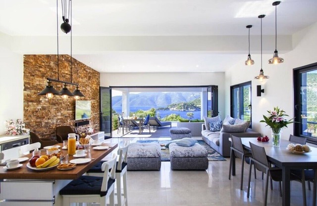 up to 10 guests in the villa & 8 more guests in 3 studios total of 18