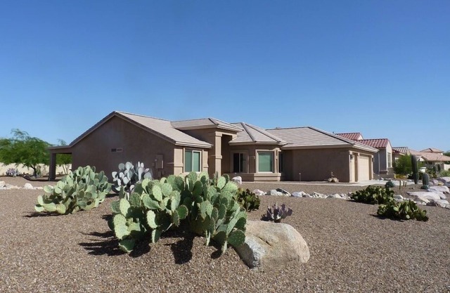 Upgraded-Expanded Laredo on Large Lot with Mountain Views