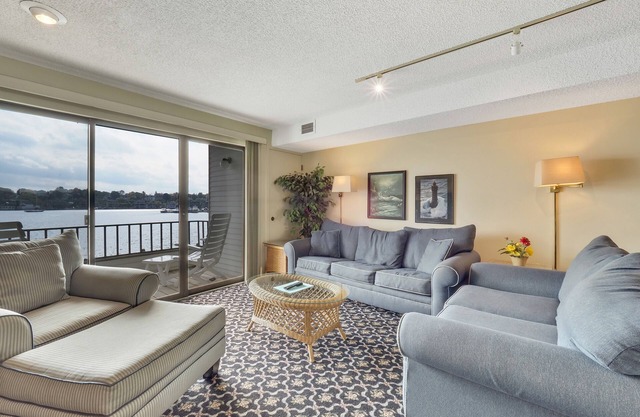 Upper-Level Lakeview Condo | Downtown Charlevoix | Pool, Hot Tub, Sauna