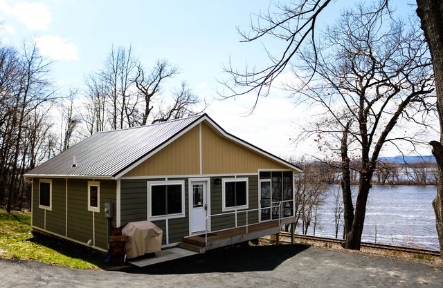 Upscale and modern. A hidden paradise on the backwaters of the Mississippi River