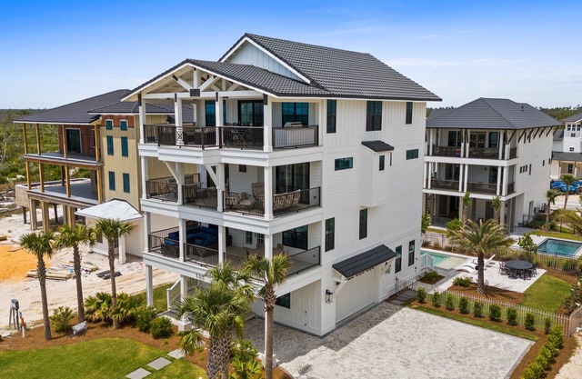 Upscale home in Gated Community, Private Pool, Pet Friendly. Sugar Sands MXB