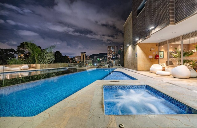 Urban 1904 · Modern Apt 2BD /balcony near Amsterdam Plaza mall