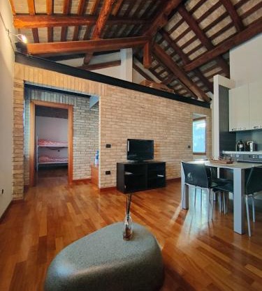 Urban 34 - station & centre