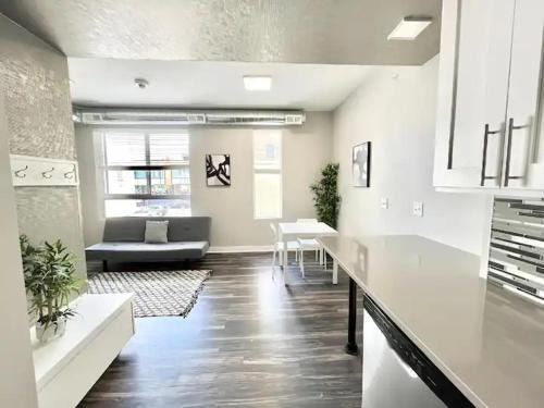 Urban Oasis Downtown Condo with Skywalk Access 3