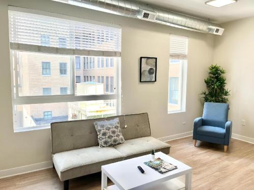 Urban Oasis Downtown Condo with Skywalk Access 4