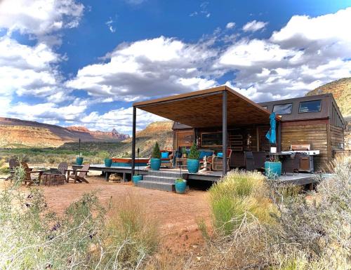 Utah Tiny House for a King Sized Zion Glamping Escape
