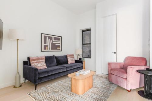 UWS 2br w elevator wd nr central park NYC-1300