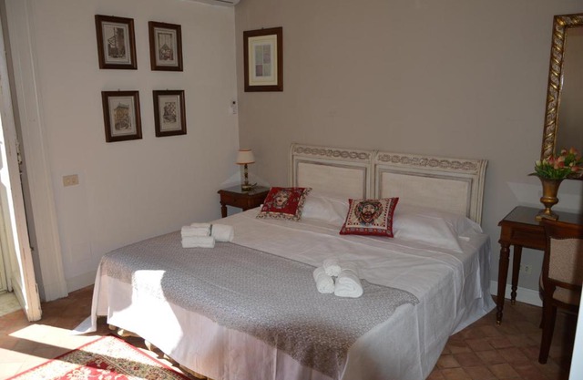 Uzeda, Doppia con bagno privato