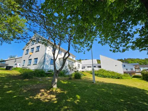 Våg Helgeland - Solbakken Gjestehus