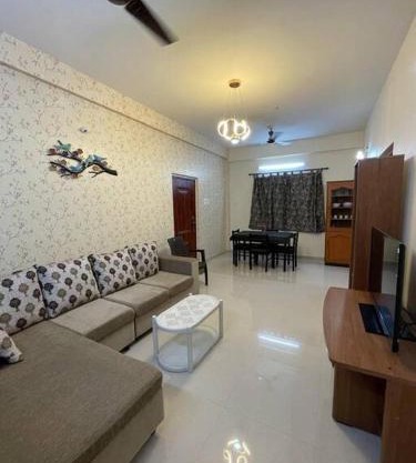 V4 Stay - Luxury 1 BHK AC Suite sleeps 5 guests