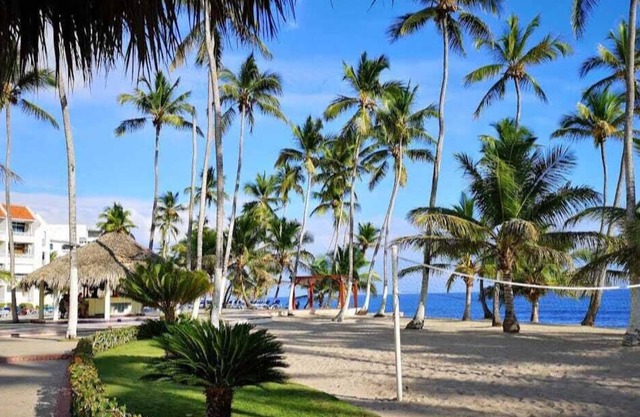 Vacation Apartment 3 min walk from the beach!