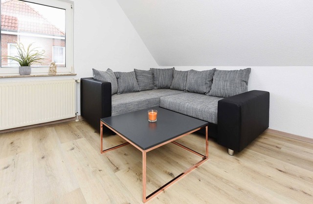 Vacation apartment 2 in Haus Meeresbrise Carolinensiel - Holiday apartments 2 and 3 in the