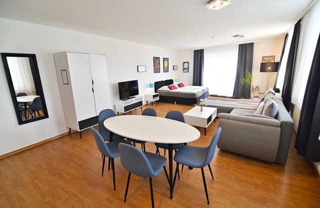 Vacation apartment/apartment for 6 guests with 72m² in Schwerin (51900)