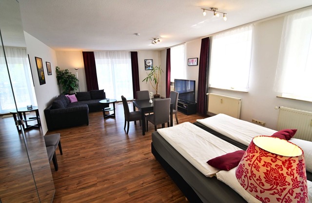 Vacation apartment/apartment for 6 guests with 72m² in Schwerin (51902)