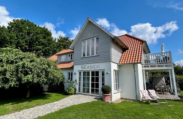 Vacation apartment " Seaflat " on the Baltic Sea, free WLAN, beach chair, fireplace by SEASIDE