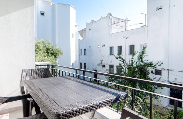 Vacation Flat w Balcony 3 min to Beach in Bodrum