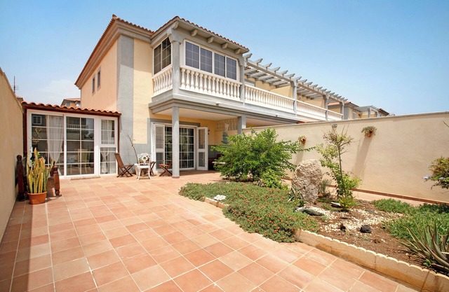 Vacation Home "Arenas del Mar" with Sea View & Terraces