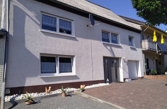 Vacation Home "Mona" with Private Garden & Wi-Fi