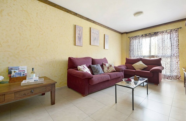 Vacation Home "Apartamento Vistas de Icod" with Mountain View, Sea View & WiFi