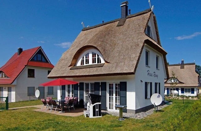 Vacation home for 10 guests with 125m² in Glowe (147707)