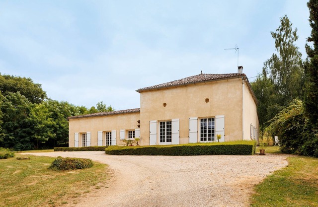 Vacation Home "Le Domaine De Vert-Bois" with 2 Private Terraces & Wi-Fi