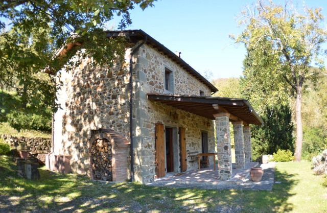 Vacation Home in Longoio-mobbiano with 2 bedrooms sleeps 4