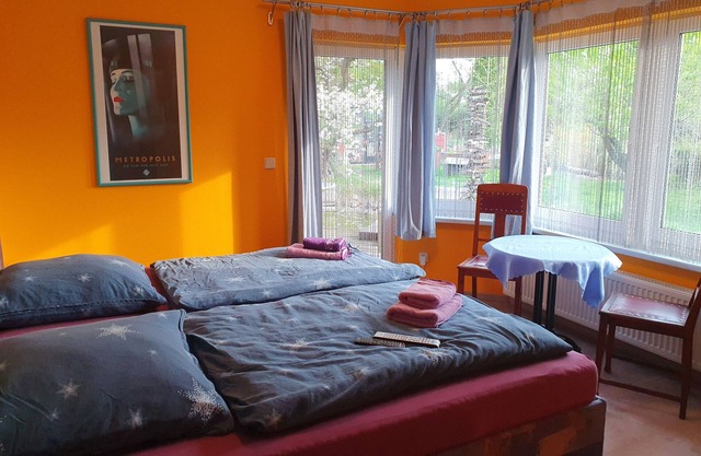 Vacation home on the outskirts of Potsdam in a quiet location with its own garden