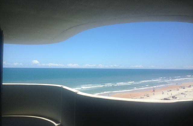 Vacation in Paradise - Modern, Luxurious Oceanfront Condo on Daytona Beach