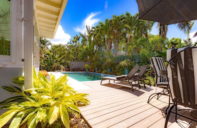 Vahevala: Your Tranquil Mid-Town Key West Oasis, 3BR Home, Pool & Close to Beaches & Duval Street!