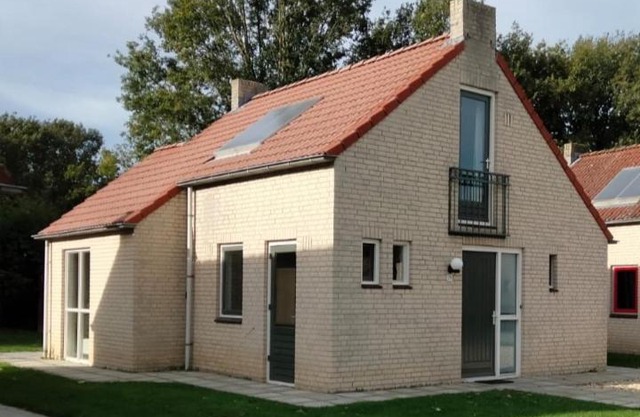 Vakantiehuis 6pers op park 't Broeckhuys in Ewijk groot Zwemplas in het land van Maas & Waal niet voor arbeidsmigranten