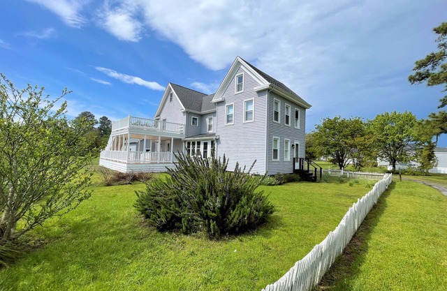 Vanity Fair - 4BR/2.5B w/lg screened in porch and decks! LINENS & TOWELS