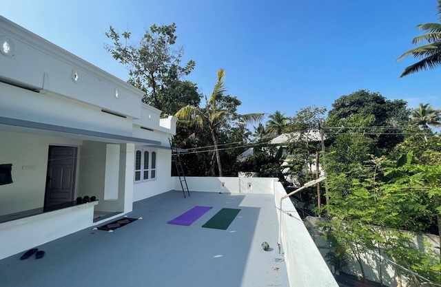 Varkala Beats - Travellers and Musicians Pad | Comfy House with Open terrace