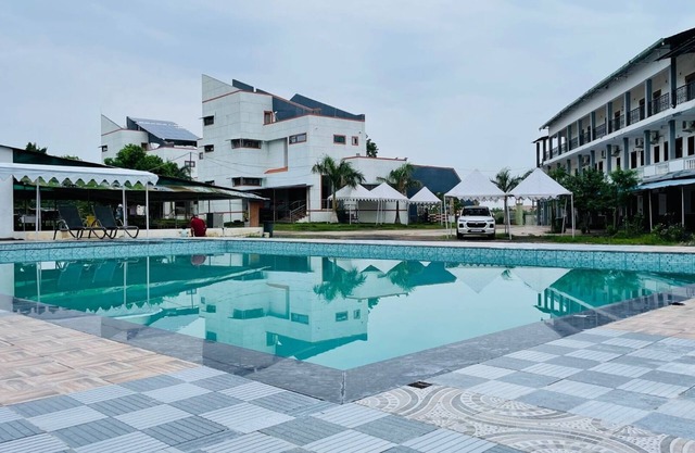 Vasant Vihar Resort