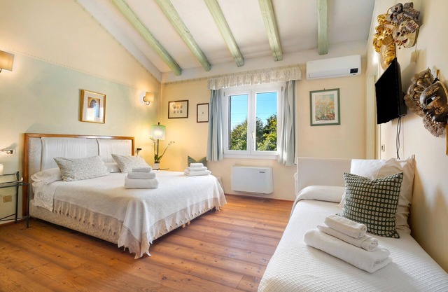 'Verde' Room with Shared Garden, Wi-Fi and Air Conditioning