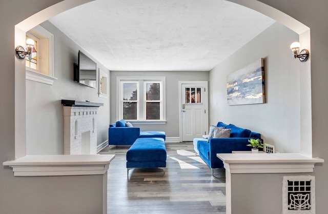 Very Cozy Spacious 3BR +Free Front Street Parking, Fast Wifi!