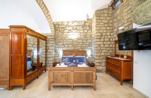 Vico Secondo Accogliente Struttura al Centro di Forio