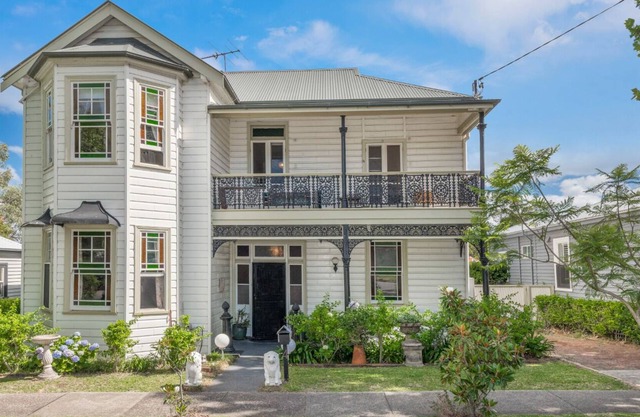 Victorian Home of Grand Proportions