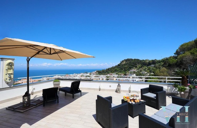 Victory's Luxury House with Jacuzzi on the Roof