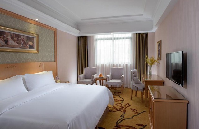 Vienna Hotel Shenzhen Buji Ganli Road